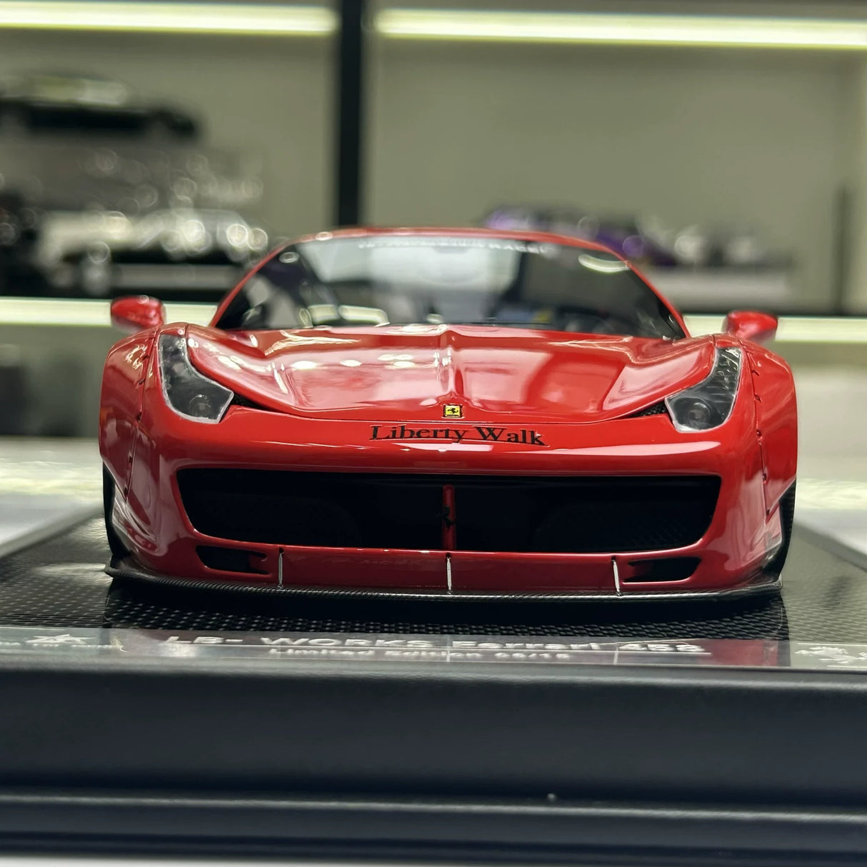 BBA Ferrari 2011 458 إيطاليا GT 1.0 LBWK خط أحمر أسود 1:18 – راتنج نموذجي قابل للجمع