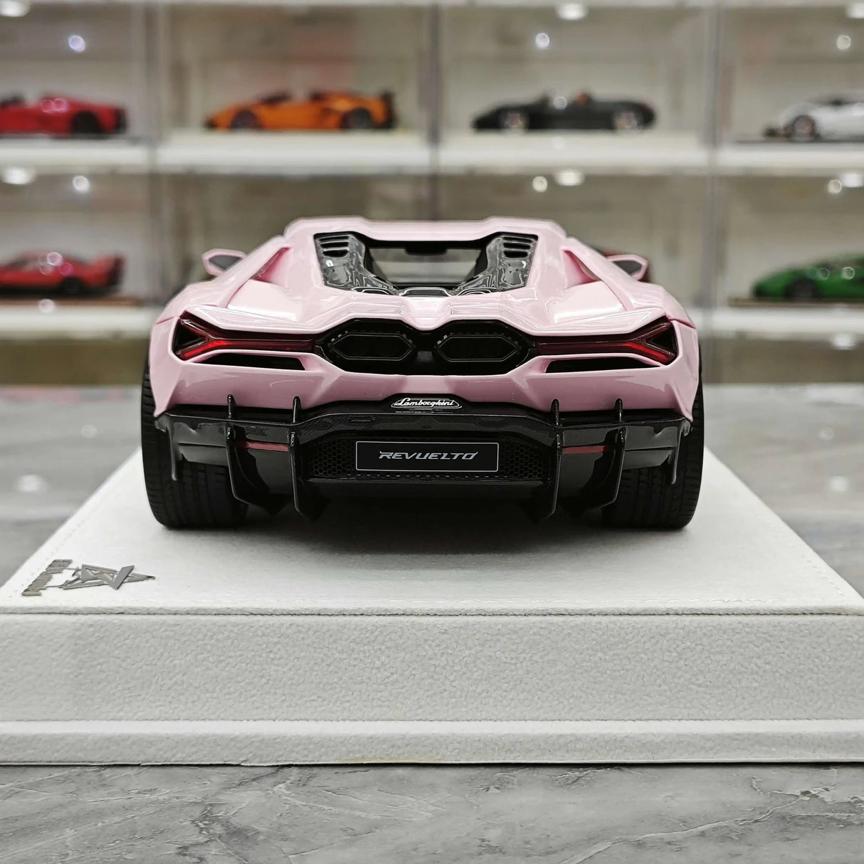 BBA Lamborghini 2023 Revuelto Pink 1:18 – Resina da collezione per modelli in resina