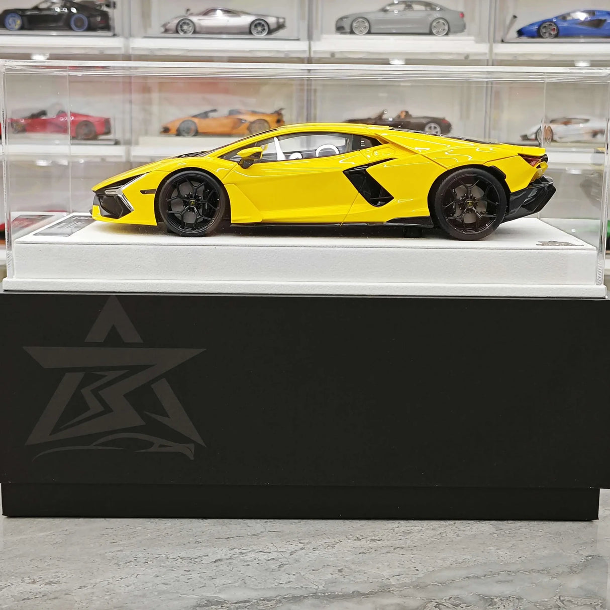 BBA Lamborghini 2023 Revuelto Yellow 1:18 – Resina da collezione per modelli in resina