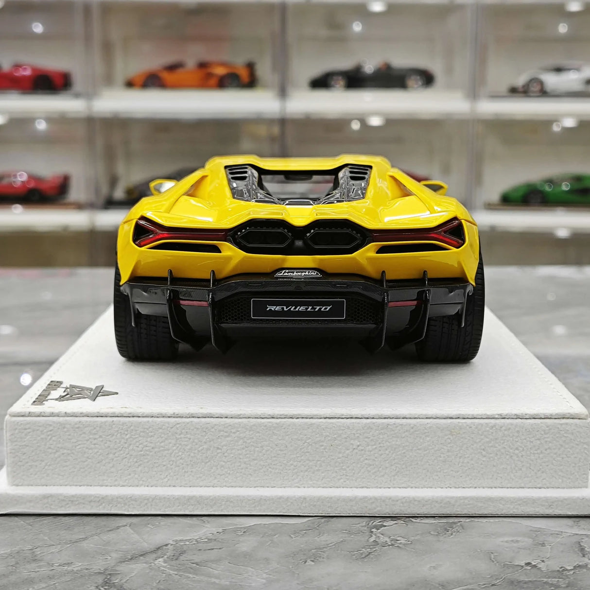 BBA Lamborghini 2023 Revuelto Yellow 1:18 – Resina da collezione per modelli in resina