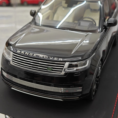 BBA Land Rover 2018 Range Rover Autobiografia LWB Black 1:18 – Resina Modelo de Resina de Coleção