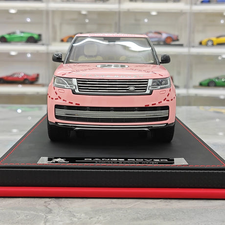 BBA Land Rover 2018 Range Rover SVAutobiography Long Wheelwalk Pink Pig 1:18 – Resina modello in resina da collezione
