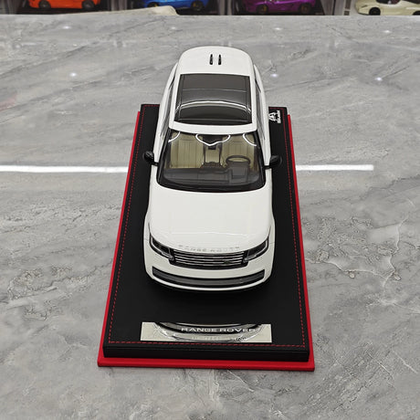 BBA Land Rover 2018 Range Rover SVAutobiografia Bianco a passo lungo 1:18 – Resina modello in resina collezionabile