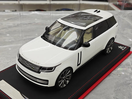 BBA Land Rover 2018 Range Rover SVAutobiografia Bianco a passo lungo 1:18 – Resina modello in resina collezionabile
