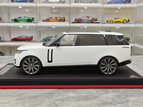 BBA Land Rover 2018 Range Rover SVAutobiografia Bianco a passo lungo 1:18 – Resina modello in resina collezionabile
