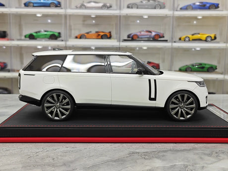 BBA Land Rover 2018 Range Rover SVAutobiografia Bianco a passo lungo 1:18 – Resina modello in resina collezionabile