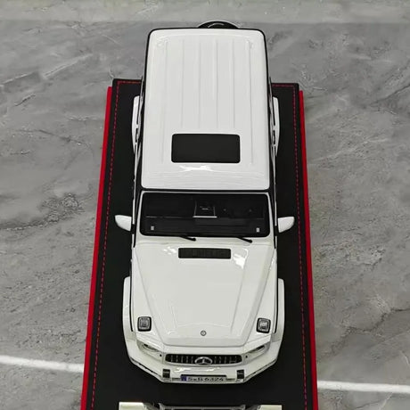[BBA] 1:18 Mercedes-Benz 2025 G63 AMG White Model Car Resin