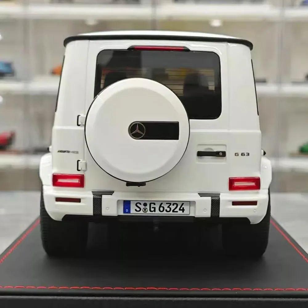 [BBA] 1:18 Mercedes-Benz 2025 G63 AMG White Model Car Resin