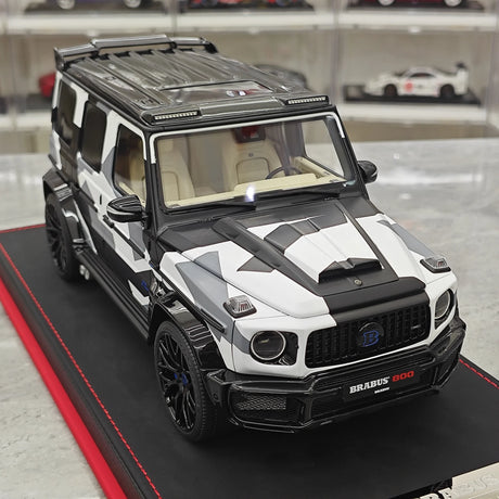 BBA Mercedes-Brabus 2025 G800 Camouflage Blue Badge 1:18 – Résine de modèle en résine de collection