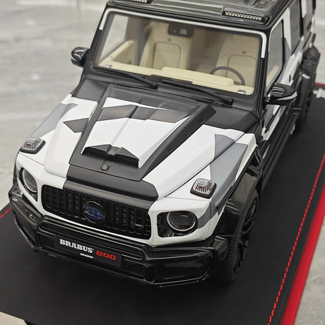 BBA Mercedes-Brabus 2025 G800 Camouflage Blue Badge 1:18 – Résine de modèle en résine de collection