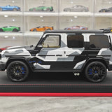 BBA Mercedes-Brabus 2025 G800 Camouflage Blue Badge 1:18 – Résine de modèle en résine de collection