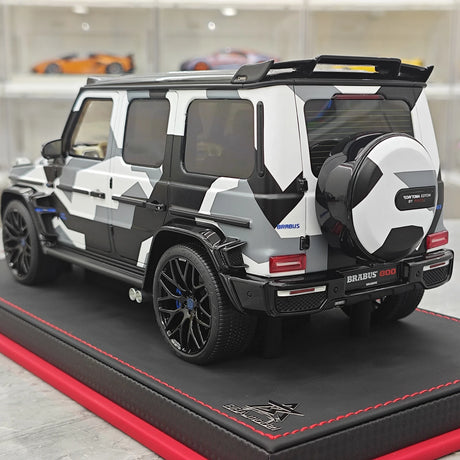 BBA Mercedes-Brabus 2025 G800 Camouflage Blue Badge 1:18 – Résine de modèle en résine de collection