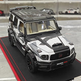 BBA Mercedes-Brabus 2025 G800 Camouflage Red Badge 1:18 – Résine de modèle en résine de collection