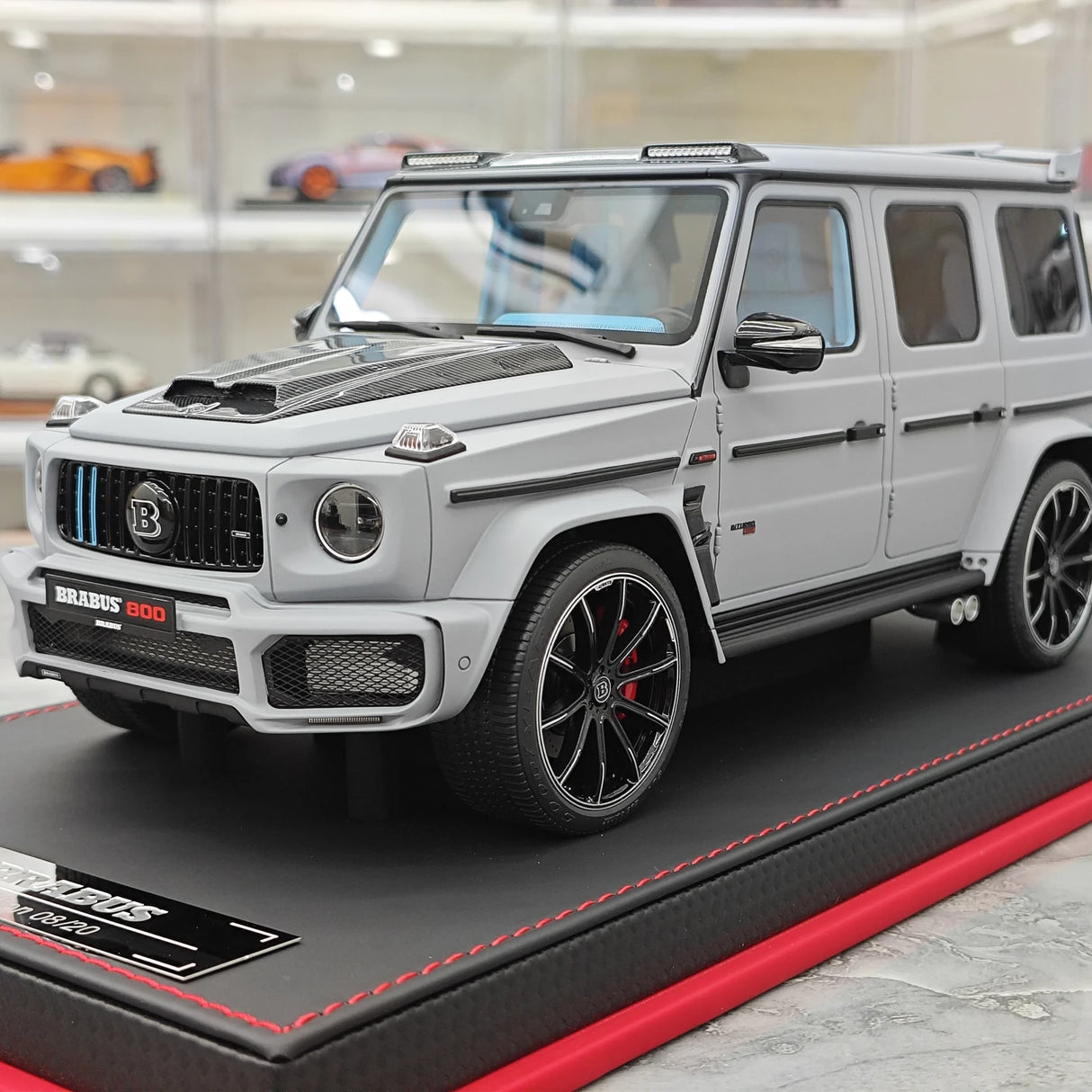 BBA Mercedes-Brabus 2025 G800 Matte Battle Gray 1:18 – Résine de modèle en résine de collection