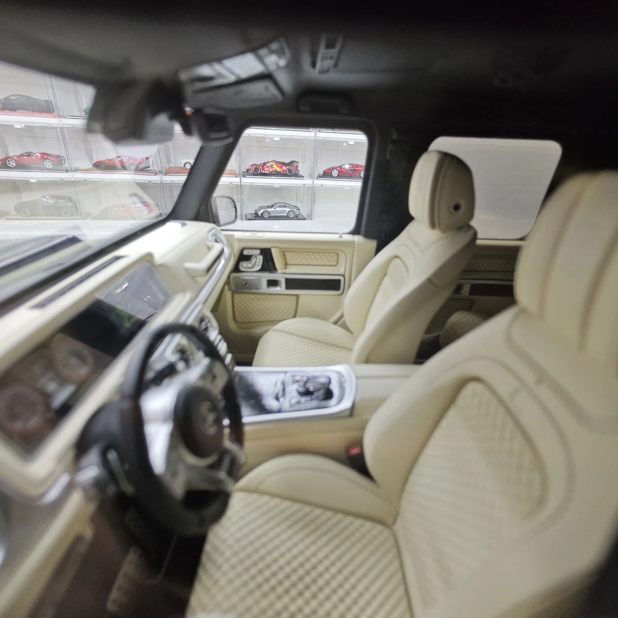 BBA Mercedes-Brabus 2025 G800 Noir mat 1:18 – Résine de modèle en résine de collection