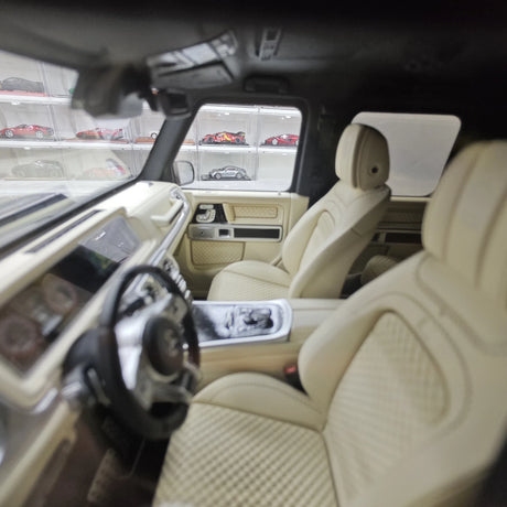 BBA Mercedes-Brabus 2025 G800 Noir mat 1:18 – Résine de modèle en résine de collection