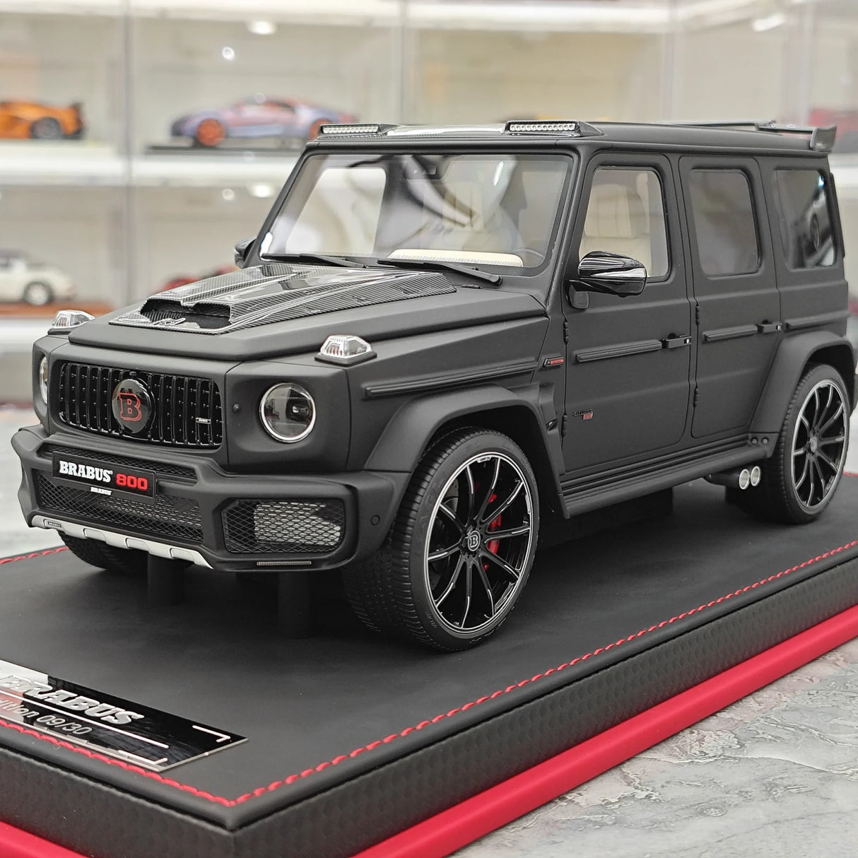 BBA Mercedes-Brabus 2025 G800 Noir mat 1:18 – Résine de modèle en résine de collection