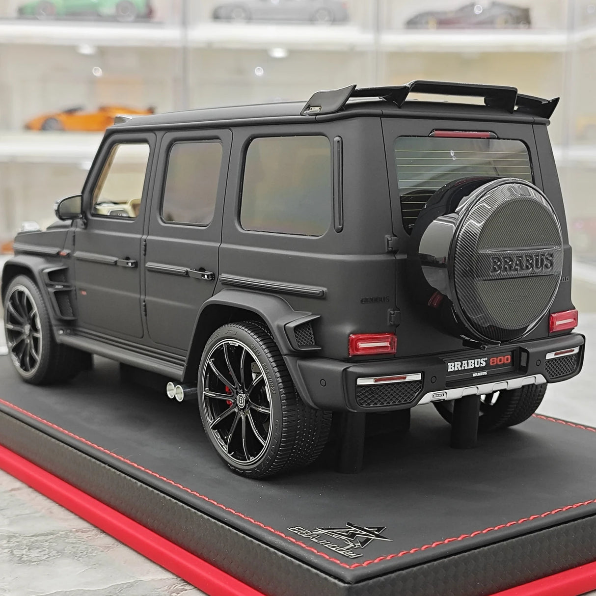 BBA Mercedes-Brabus 2025 G800 Noir mat 1:18 – Résine de modèle en résine de collection