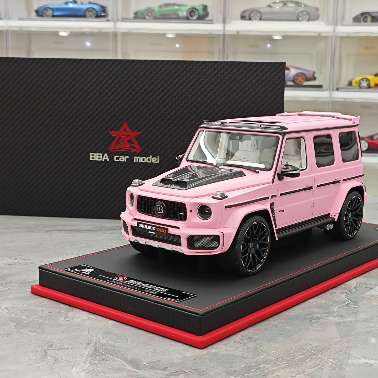 BBA Mercedes-Brabus 2025 G800 Matte Pink 1:18 – Résine modèle en résine de collection