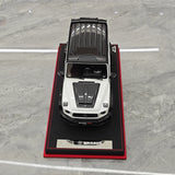 BBA Mercedes-Brabus 2025 G800 Panda 1:18 – Résine de modèle en résine de collection