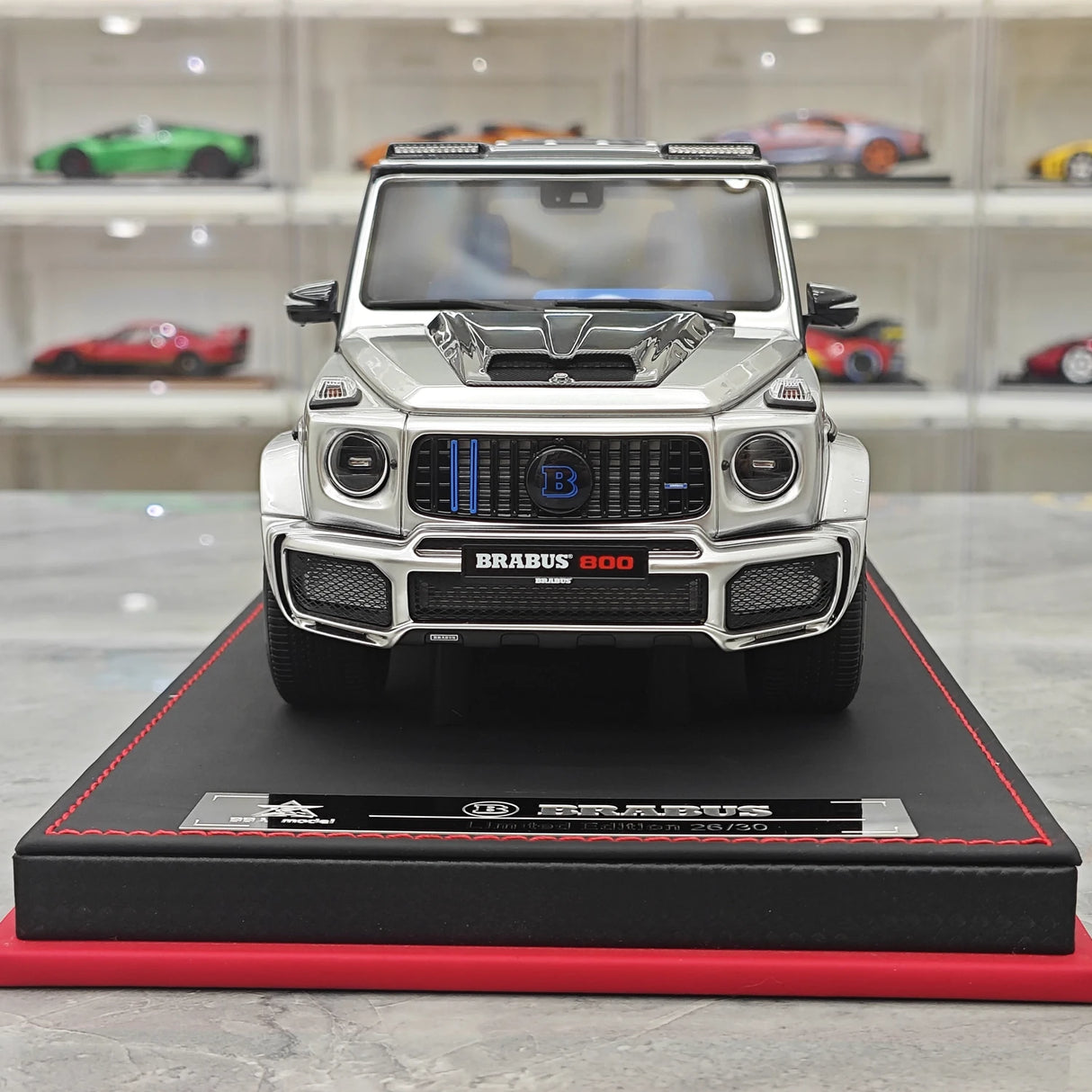 BBA Mercedes-Brabus 2025 G800 Tungsten Silver 1:18 – Résine modèle en résine de collection