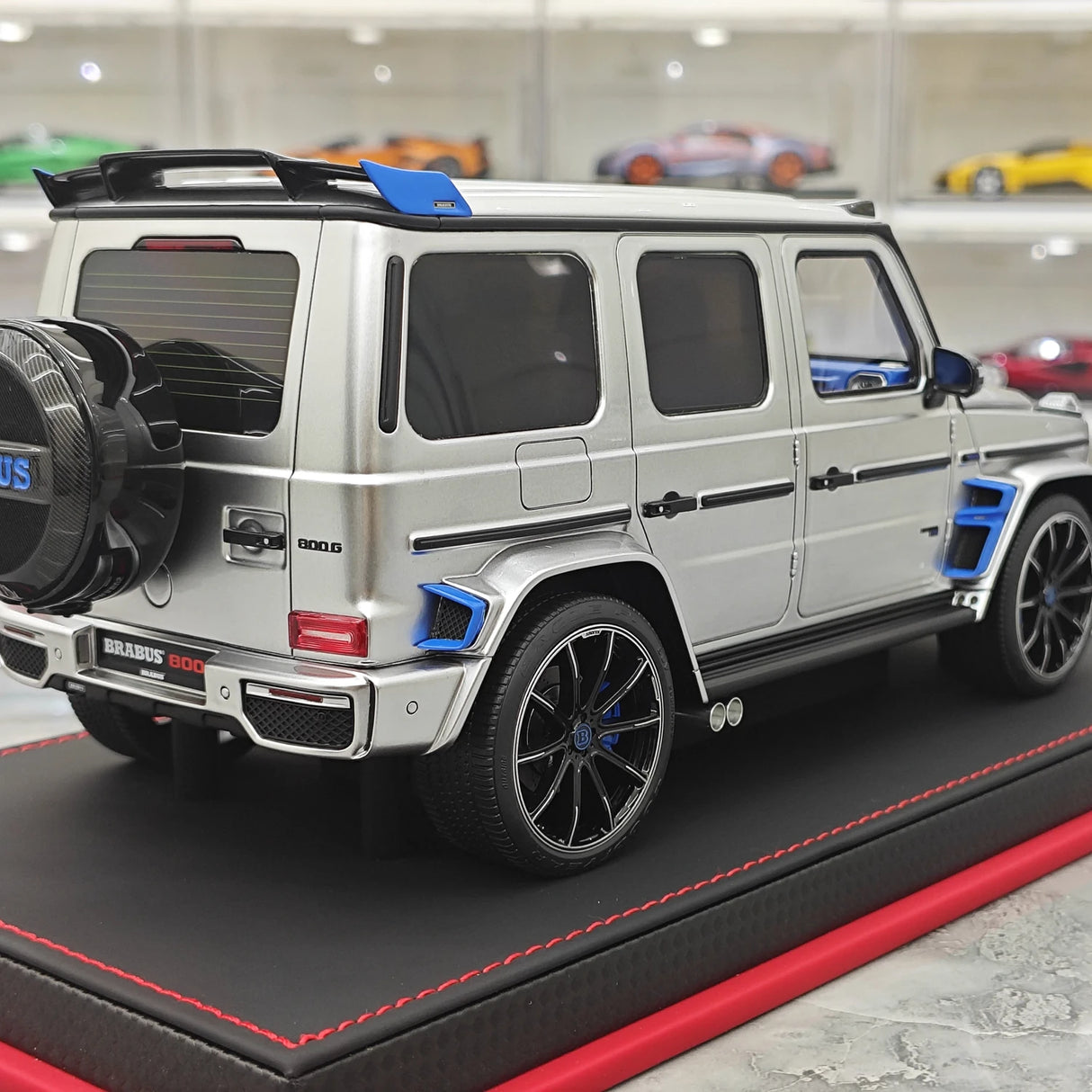 BBA Mercedes-Brabus 2025 G800 Tungsten Silver 1:18 – Résine modèle en résine de collection