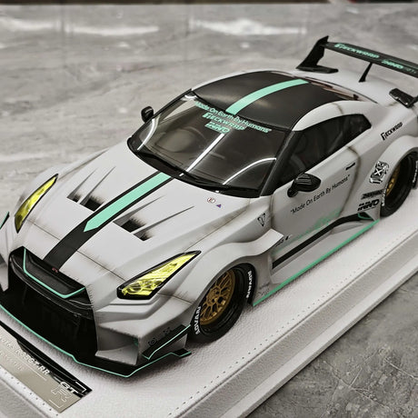 BBA Nissan 2024 GT-R R35 35GT-RR Gray 1:18 – Sammelobjekt-Resin-Modellharz