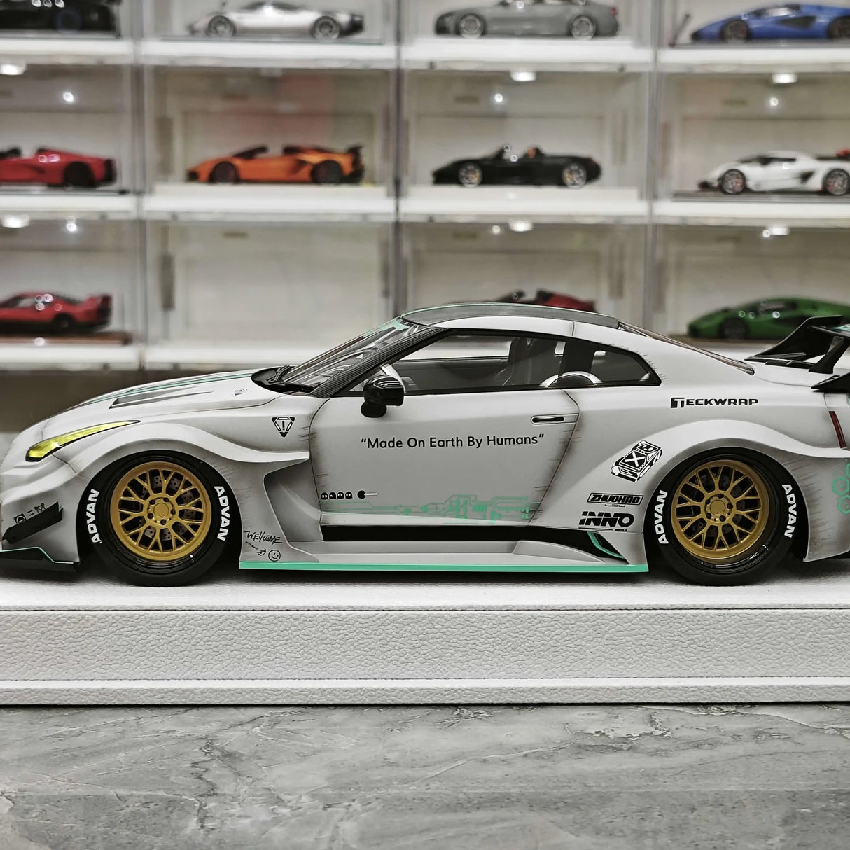 BBA Nissan 2024 GT-R R35 35GT-RR Gray 1:18 – Resina da collezione per modelli in resina