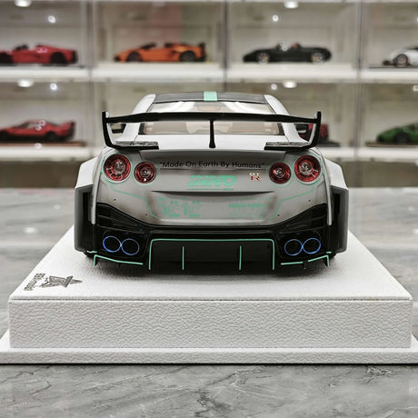 BBA Nissan 2024 GT-R R35 35GT-RR Gray 1:18 – Sammelobjekt-Resin-Modellharz