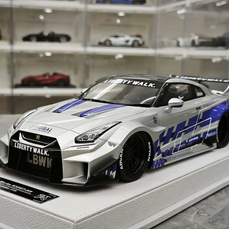 BBA Nissan 2024 GT-R R35 35GT-RR Silver 1:18 – Sammelobjekt-Resin-Modellharz