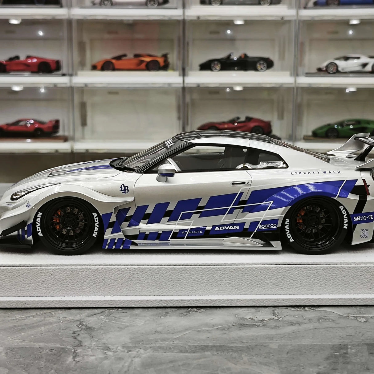 BBA Nissan 2024 GT-R R35 35GT-RR Silver 1:18 – Modello in resina collezionabile
