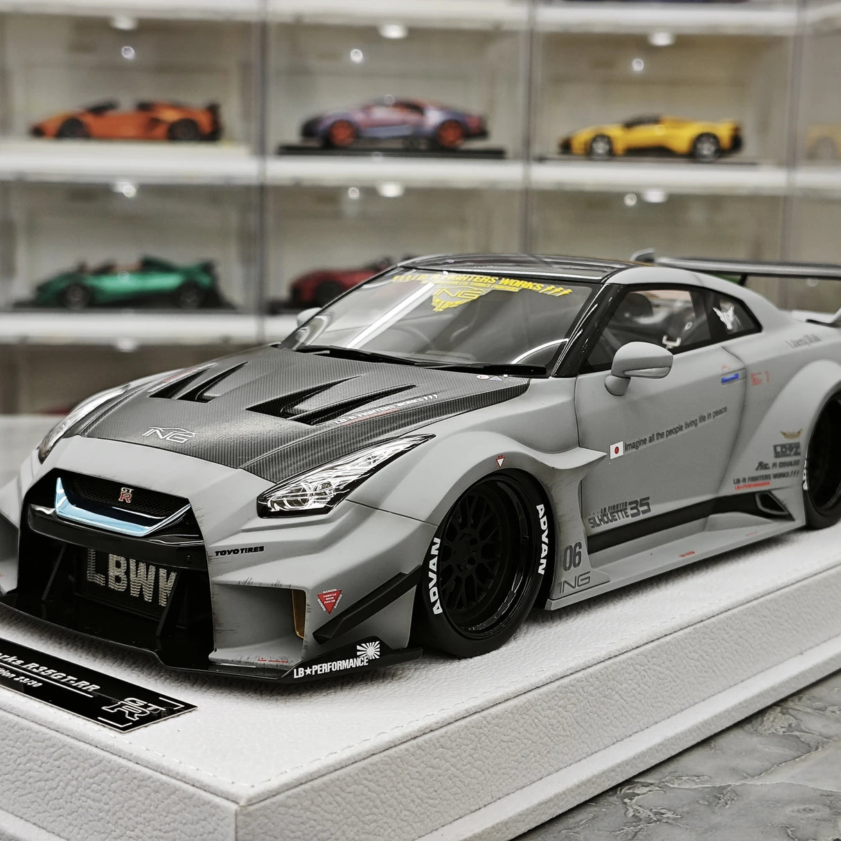 [BBA] 1:18 Nissan GT-R R35 LB-Silhouette Works GT 35GT-RR grigio modellino di auto in resina