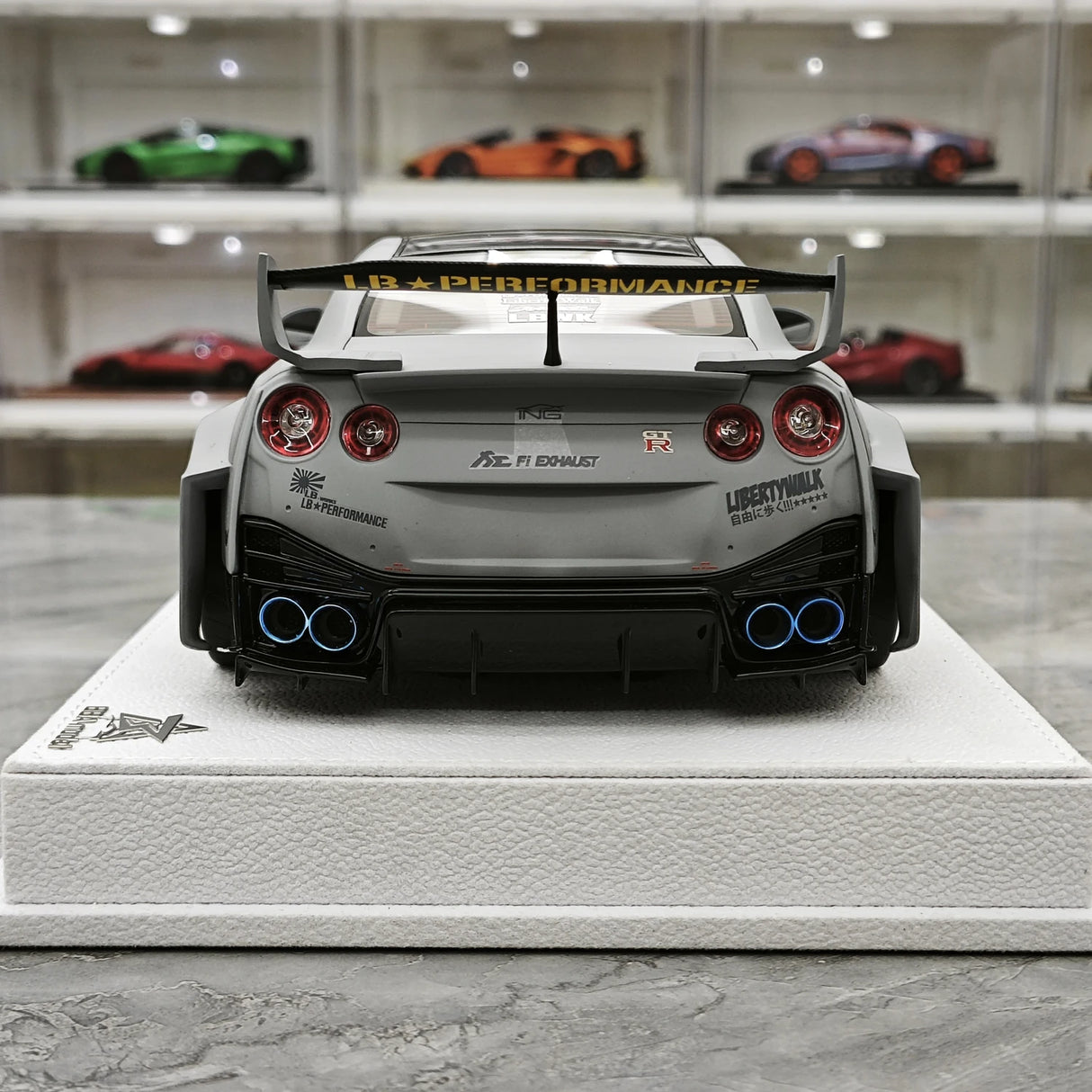 [BBA] 1:18 Nissan GT-R R35 LB-Silhouette Works GT 35GT-RR grigio modellino di auto in resina