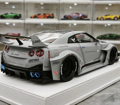[BBA] 1:18 Nissan GT-R R35 LB-Silhouette Works GT 35GT-RR grigio modellino di auto in resina