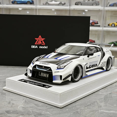 [BBA] 1:18 Nissan GT-R R35 LB-Silhouette Works GT 35GT-RR bianco modellino di auto in resina