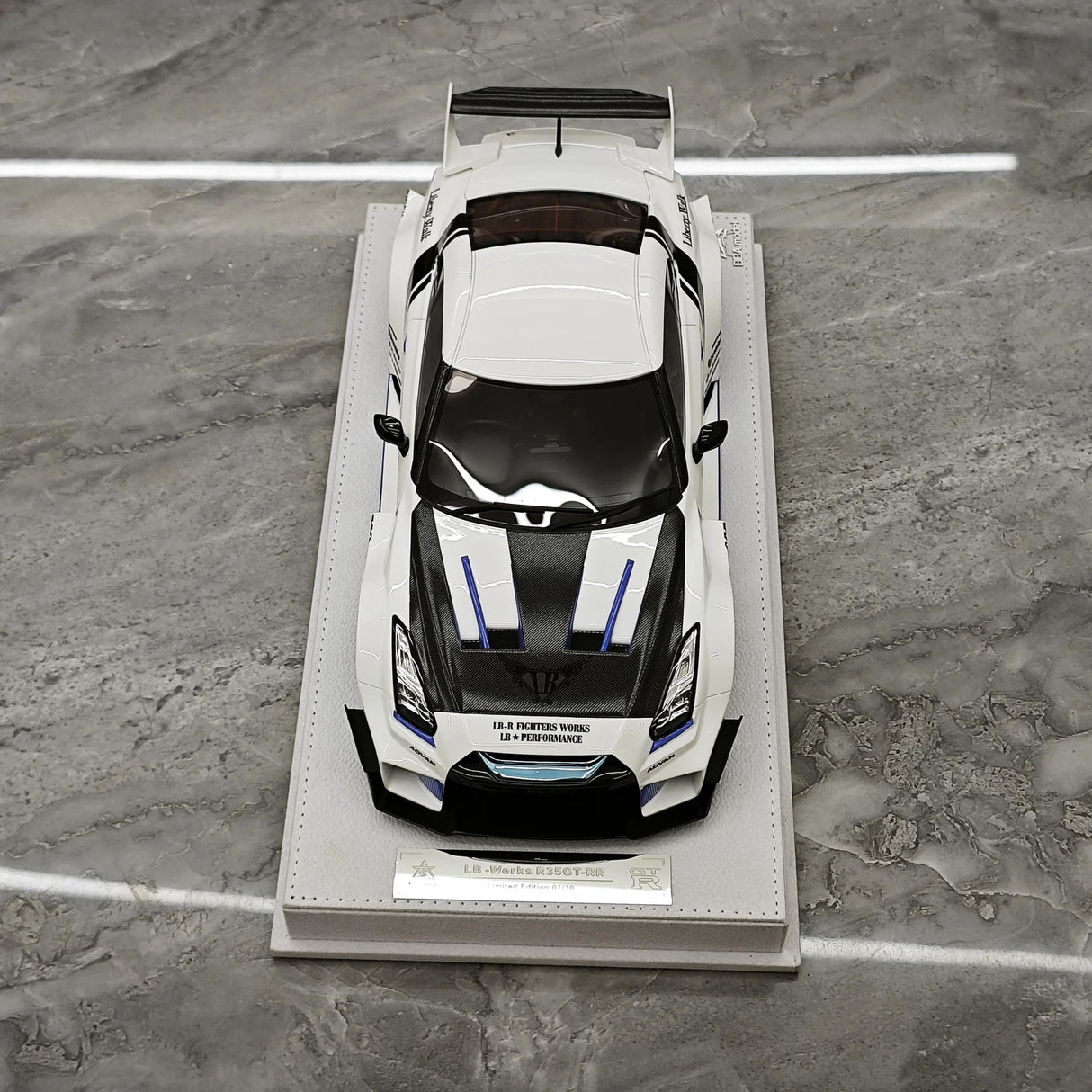 [BBA] 1:18 Nissan GT-R R35 LB-Silhouette Works GT 35GT-RR bianco modellino di auto in resina