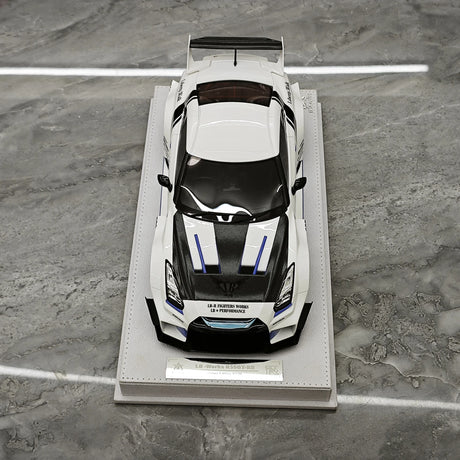 [BBA] 1:18 Nissan GT-R R35 LB-Silhouette Works GT 35GT-RR bianco modellino di auto in resina