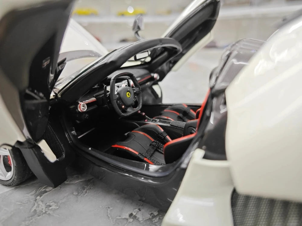 [BBR] 1:18 Ferrari 2013 LaFerrari Aperta bianco modellino di auto Die-Cast