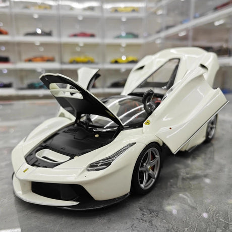 [BBR] 1:18 Ferrari 2013 LaFerrari Aperta vit modellbil Die-Cast