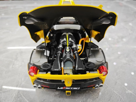 [BBR] 1:18 Ferrari 2013 LaFerrari Aperta gul modellbil Die-Cast