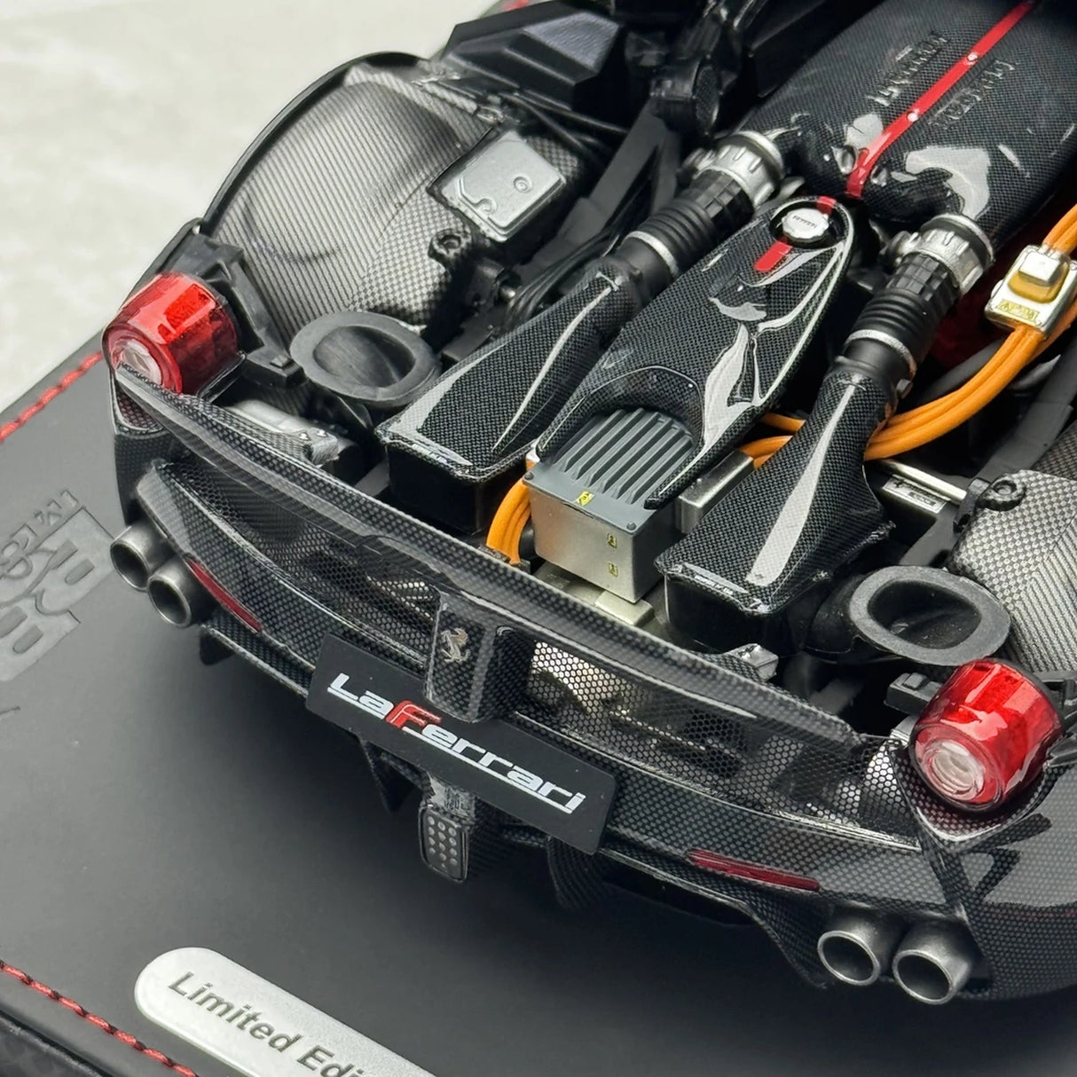 BBR Ferrari 2013 LaFerrari Carbon Black 1:18 – Modello da collezione pressofuso