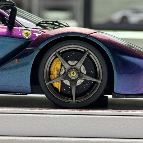 BBR Ferrari 2013 LaFerrari Viola Dubai Purple Gradient 1:18 – Modelo de fundición a presión coleccionable