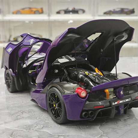 BBR Ferrari 2013 LaFerrari Coupe Viola Hong Kong Italian Flag 1:18 – Modelo de metal fundido coleccionable