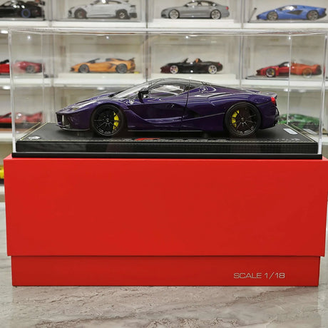 BBR Ferrari 2013 LaFerrari Coupe Viola Hong Kong Italian Flag 1:18 – Modelo de metal fundido coleccionable
