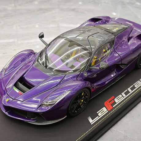 BBR Ferrari 2013 LaFerrari Coupe Viola Hong Kong Italian Flag 1:18 – Modelo de metal fundido coleccionable