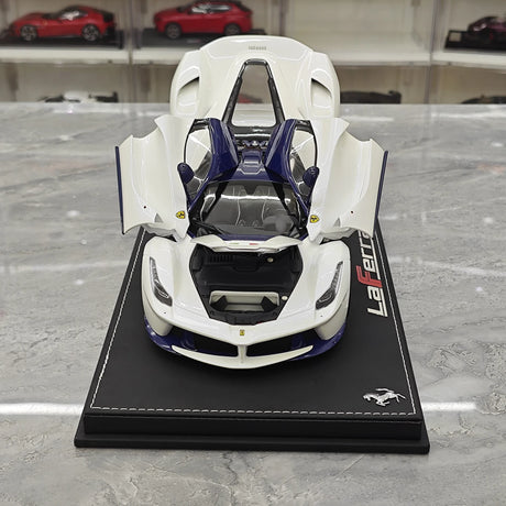 [BBR] 1:18 Ferrari 2013 LaFerrari White and Blue Model Car Die-Cast