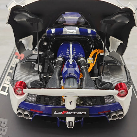 [BBR] 1:18 Ferrari 2013 LaFerrari White and Blue Model Car Die-Cast