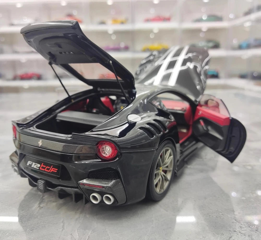 [BBR] 1:18 Ferrari 2015 F12 TDF Black Model Car Die-Cast