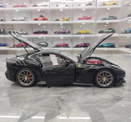 [BBR] 1:18 Ferrari 2015 F12 TDF Black Model Car Die-Cast