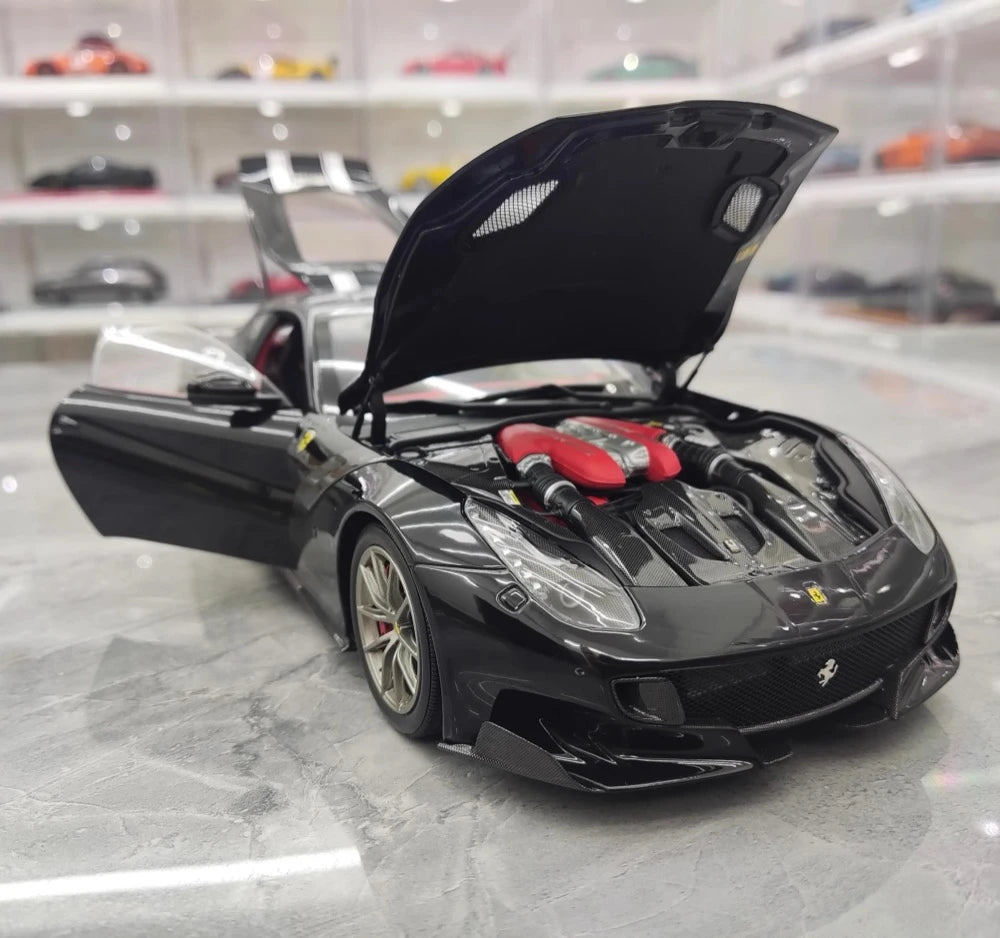 [BBR] 1:18 Ferrari 2015 F12 TDF Black Model Car Die-Cast